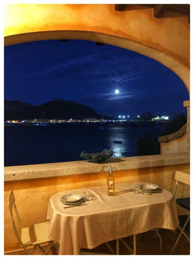 Incanto Apartment Golfo Aranci Buitenkant foto